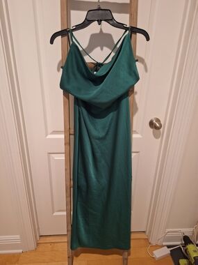 Nwot Elegant Green Cowl Neck Slip Dress
